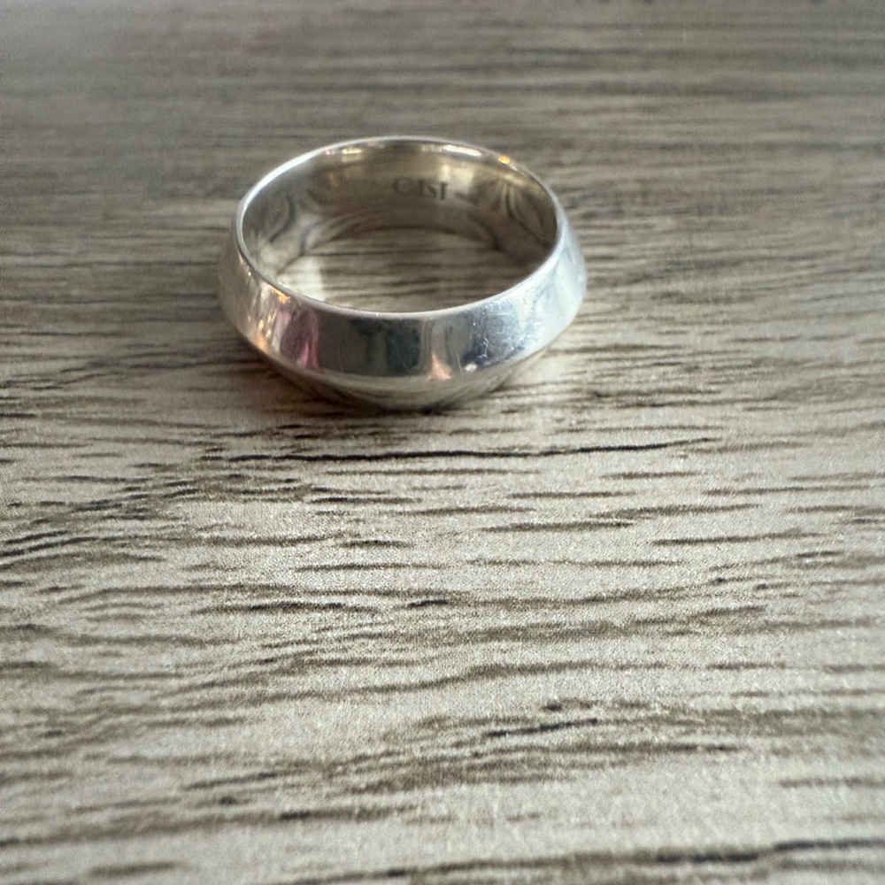 Silver Ring With Diamond Accent - image 2